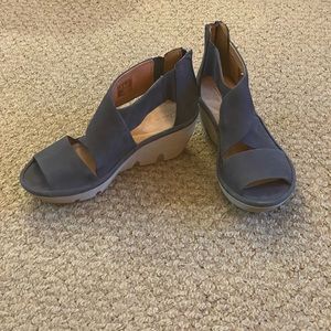 deniem blue heel